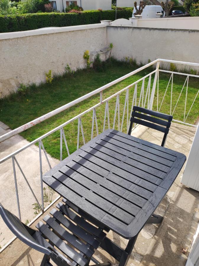 Agreable Appartement Familial Avec Jardin Blois Exterior photo